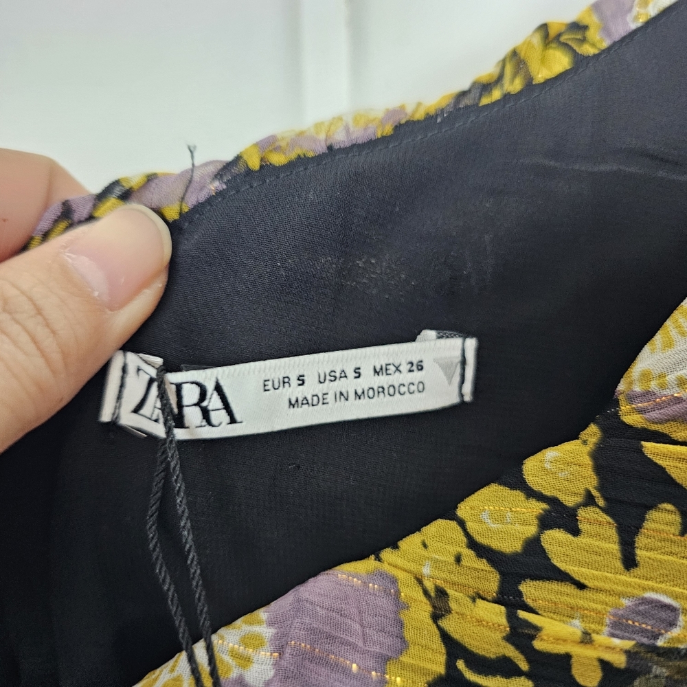 Zara Small Metallic Gold Purple Floral Chiffon One Shoulder Ruched Mini Dress - Picture 4 of 10
